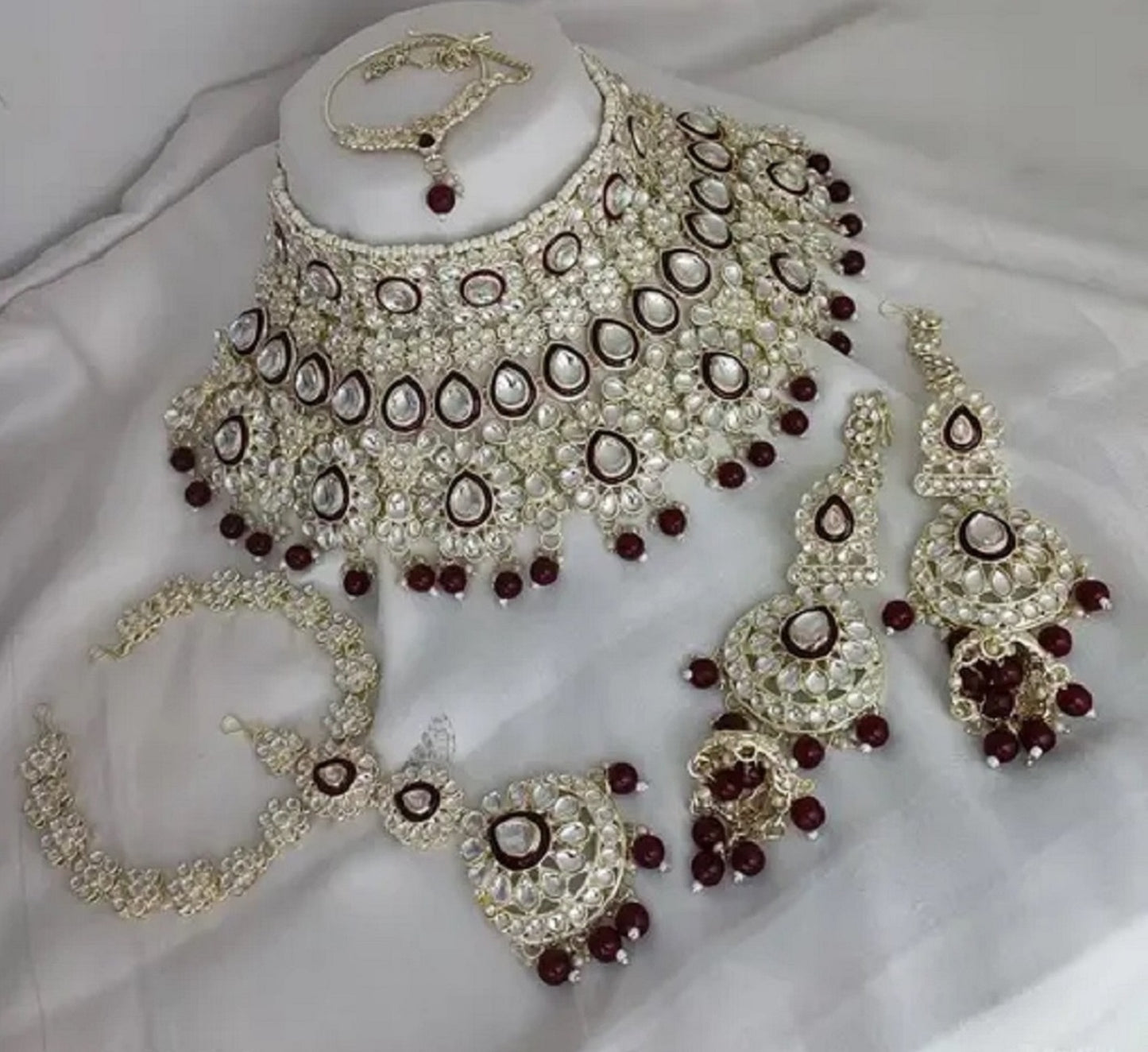 Shine Like a Bride: Exquisite Kundan Jewellery for Weddings Maroon